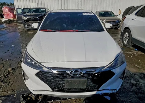 2020 Hyundai Elantra Sport z USA, uszkodzony, nr VIN KMHD04LB3LU010701